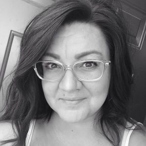 Meet your Posher, Carrie